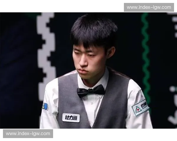 常冰玉进攻成功率高达百分之百 墨菲全场仅得一分罕见鼓掌 常冰玉进攻成功率高达百分之百 墨菲全场仅得一分罕见鼓掌