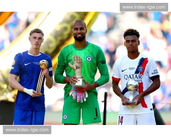 切尔西帕尔默摆脱健康担忧 预计首发搭档加纳乔